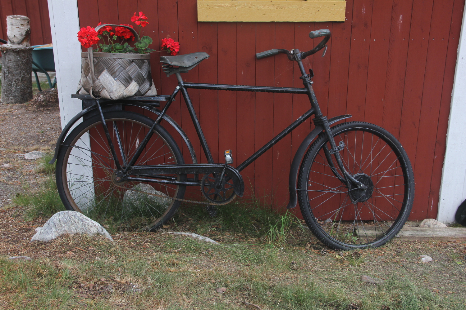 Blumenschmuck in Kuggörarna